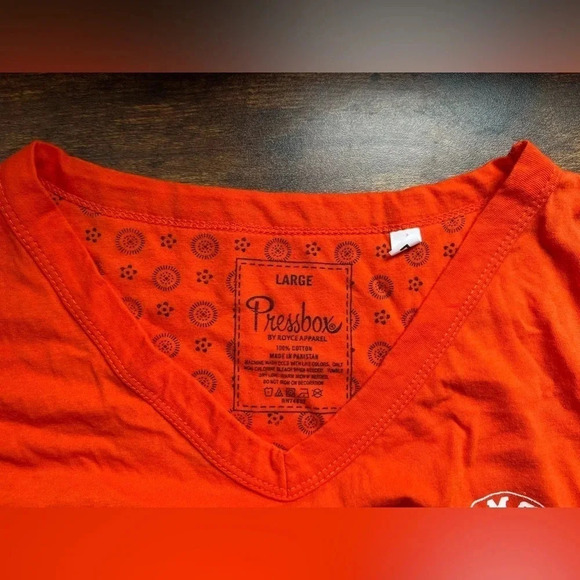 Pressbox by Royce Apparel | Clemson University women’s t-shirt. Size: L - Picture 6 of 10